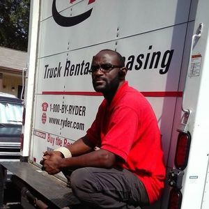 Meet your Posher, Derrick